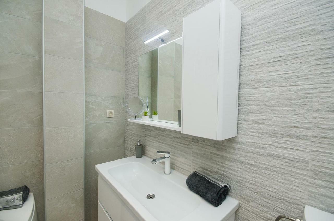 Apartman Korina Sukosan Exterior photo
